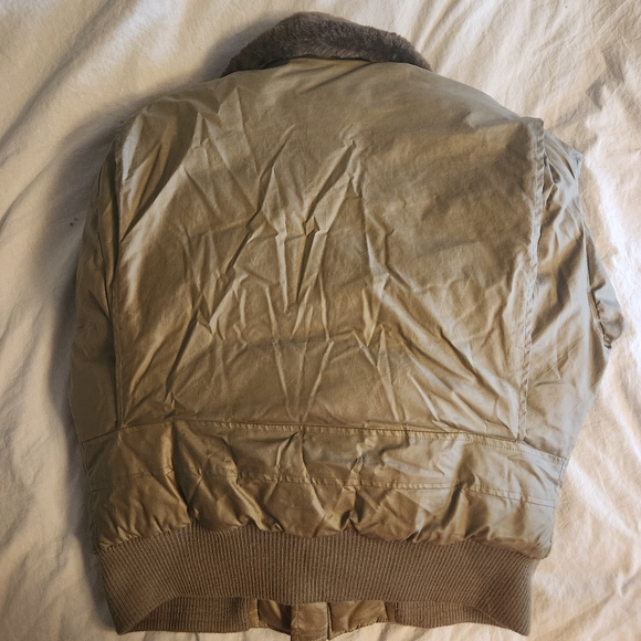 Vintage Ralph Lauren bomber jacket. size L. stone color. like new - Picture 6 of 7